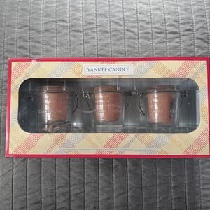 Yankee Candle Pink Sands Votive Glass Jar Gift Set Beach Resort Lake House Decor
